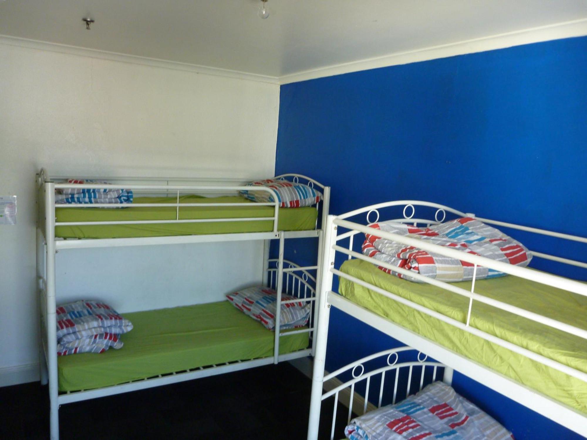 West End Motel & Backpackers Adelaïde Extérieur photo